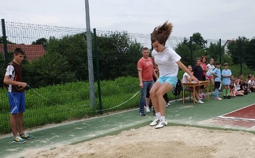 Wakacyjne złote medale   dla lekkoatlet&oacute;w z Legnicy